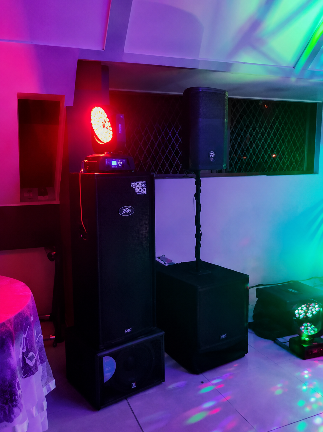 Equipo de sonido e iluminación de Disco Móvil Mediterráneo
